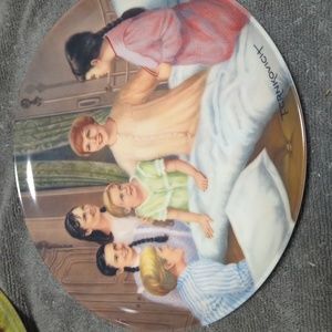 Sound of Music plate. Third in the series. With stand